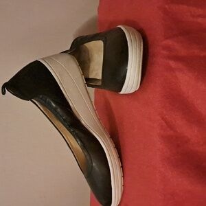 Vionic Jacey Black Wedges